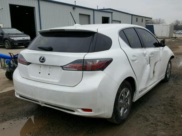 JTHKD5BH8D2126810 - 2013 LEXUS CT 200 WHITE photo 4