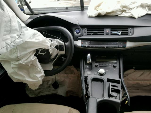 JTHKD5BH8D2126810 - 2013 LEXUS CT 200 WHITE photo 9