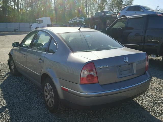 WVWPD63B03E422635 - 2003 VOLKSWAGEN PASSAT GLS GRAY photo 3