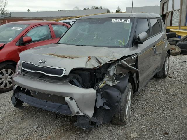 KNDJN2A20F7188276 - 2015 KIA SOUL GRAY photo 2