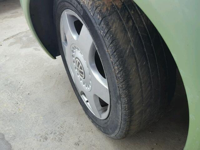 3VWCB21C61M452249 - 2001 VOLKSWAGEN NEW BEETLE 绿色 照片 8