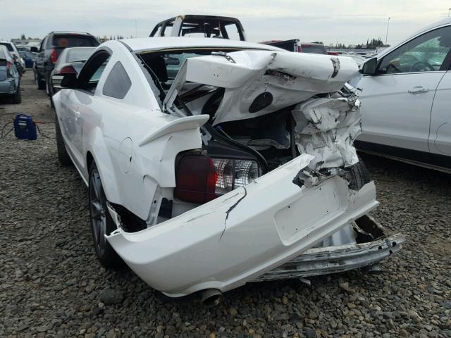 1ZVHT82H565255957 - 2006 FORD MUSTANG GT WHITE photo 3