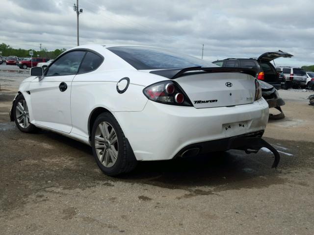 KMHHM66DX8U263858 - 2008 HYUNDAI TIBURON GS WHITE photo 3