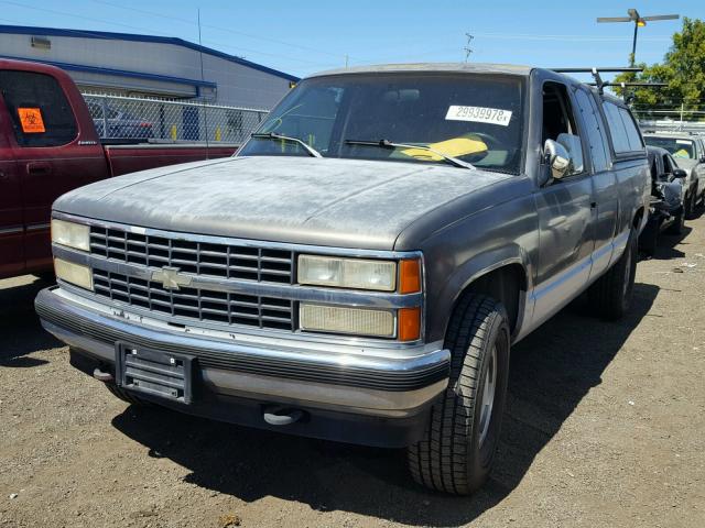 2GCFK29K2P1166300 - 1993 CHEVROLET GMT-400 K2 GRAY photo 2