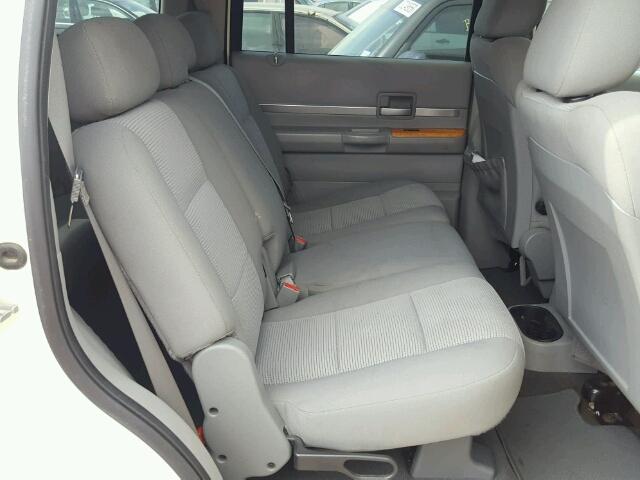 1A8HX58P47F552095 - 2007 CHRYSLER ASPEN LIMI WHITE photo 6