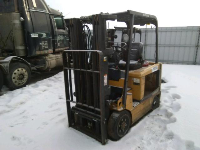 A3EC220352 - 2000 CATERPILLAR FORKLIFT YELLOW photo 2