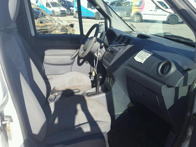 NM0LS7AN6CT084352 - 2012 FORD TRANSIT CO WHITE photo 5