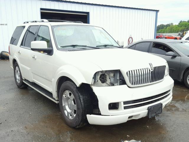 5LMFU275X5LJ17482 - 2005 LINCOLN NAVIGATOR თეთრი ფოტო 1