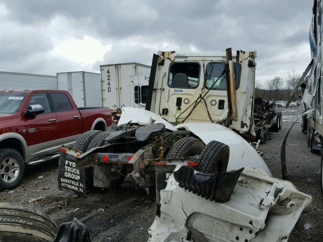 3AKBGDD52FDGK6596 - 2015 FREIGHTLINER CASCADIA 1 WHITE photo 4