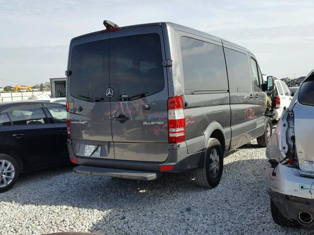 WDZPE7DD0GP205213 - 2016 MERCEDES-BENZ SPRINTER 2 BLACK photo 4