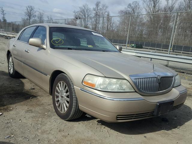 1LNHM83W74Y645527 - 2004 LINCOLN TOWN CAR U WHITE photo 1