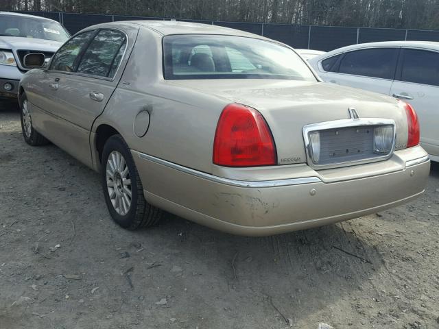 1LNHM83W74Y645527 - 2004 LINCOLN TOWN CAR U WHITE photo 3