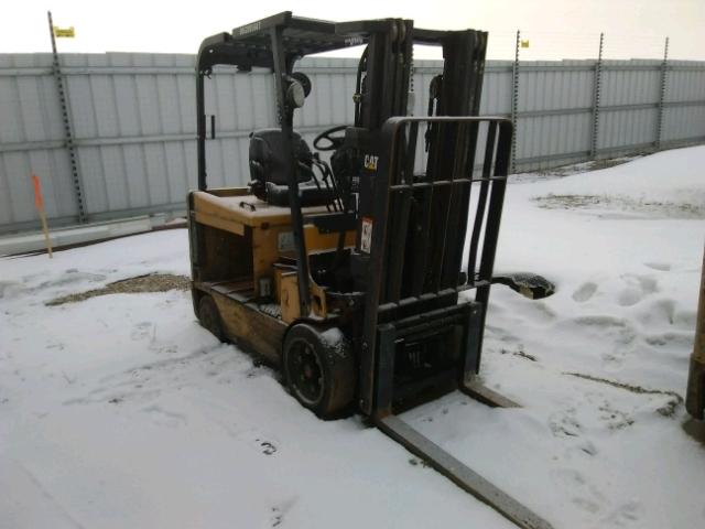 A3EC220847 - 2000 CATERPILLAR FORKLIFT BROWN photo 1