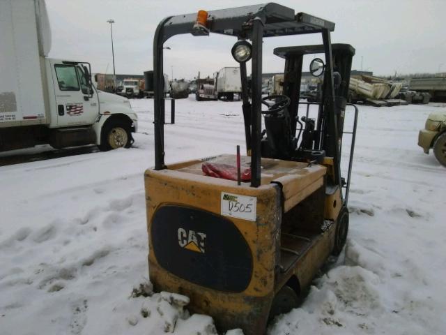 A3EC220848 - 2000 CATERPILLAR FORKLIFT BROWN photo 4