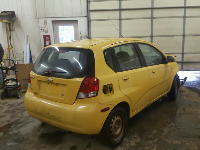 KL1TD66647B776363 - 2007 CHEVROLET AVEO BASE Jaune photo 4