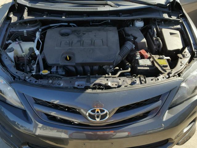 5YFBU4EEXDP140996 - 2013 TOYOTA COROLLA BA GRAY photo 7