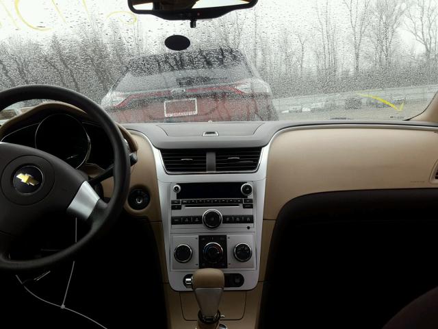 1G1ZB5EBXA4114812 - 2010 CHEVROLET MALIBU LS თეთრი ფოტო 9