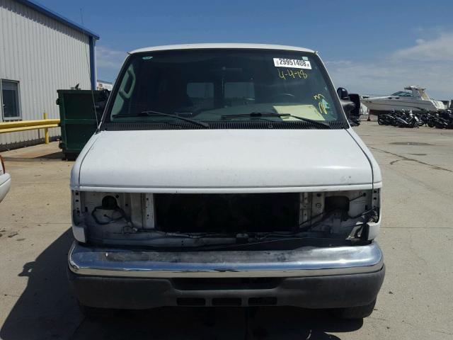 1FBSS31P85HA31395 - 2005 FORD ECONOLINE WHITE photo 9