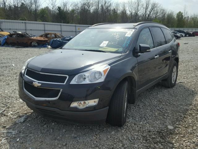 1GNKVJED4BJ114700 - 2011 CHEVROLET TRAVERSE L GRAY photo 2