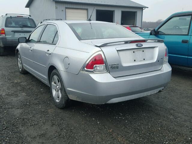 3FAHP07Z09R105420 - 2009 FORD FUSION SE SILVER photo 3