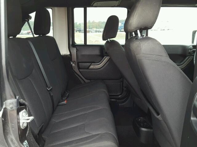 1C4BJWDG1GL349029 - 2016 JEEP WRANGLER U BROWN photo 6