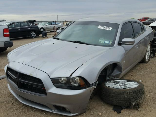 2C3CDXCT0EH115933 - 2014 DODGE CHARGER R/ SILVER photo 2