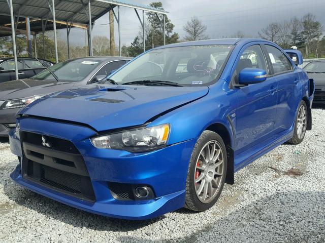 JA32W8FV5FU022083 - 2015 MITSUBISHI LANCER EVO BLUE photo 2