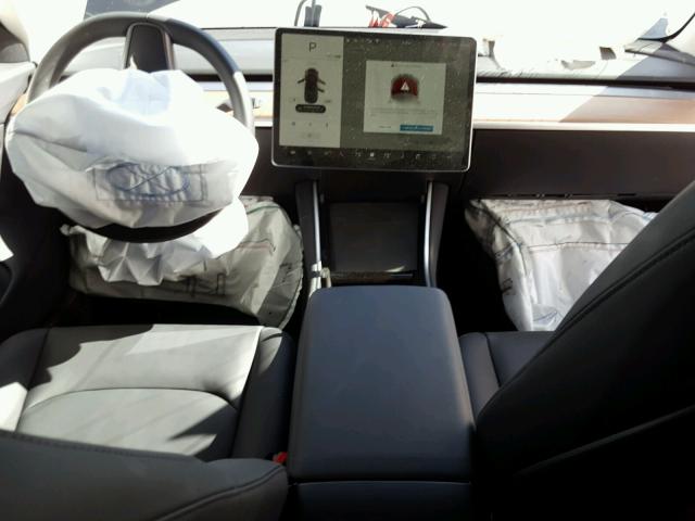 5YJ3E1EA9JF006629 - 2018 TESLA MODEL 3 შავი ფოტო 9