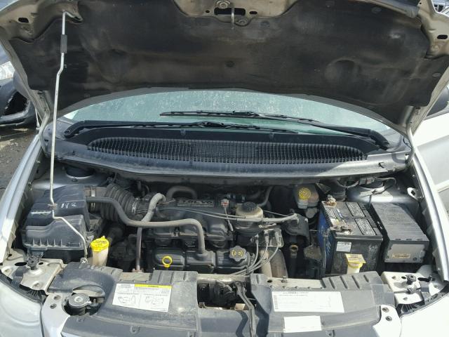 2C4GP54L85R430271 - 2005 CHRYSLER TOWN & COU SILVER photo 7