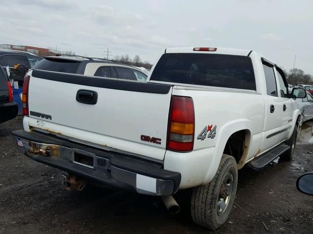 1GTHK23U83F110710 - 2003 GMC SIERRA K25 WHITE photo 4