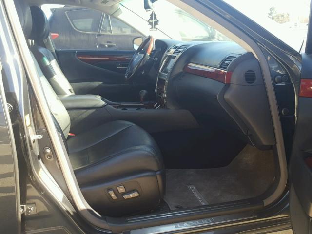 JTHGL46F575005876 - 2007 LEXUS LS 460L GRAY photo 5