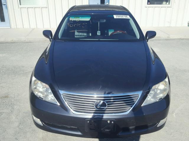 JTHGL46F575005876 - 2007 LEXUS LS 460L GRAY photo 9