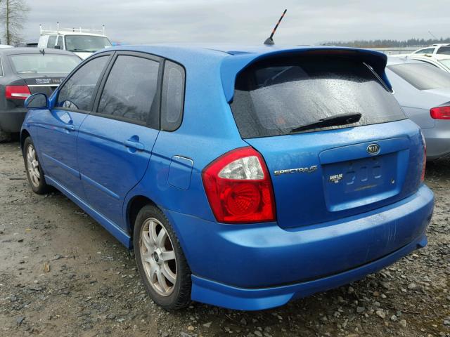 KNAFE161X55083848 - 2005 KIA SPECTRA5 BLUE photo 3