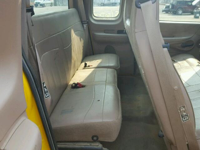 1FTRX27Z5XKB64037 - 1999 FORD F250 أصفر صورة 6