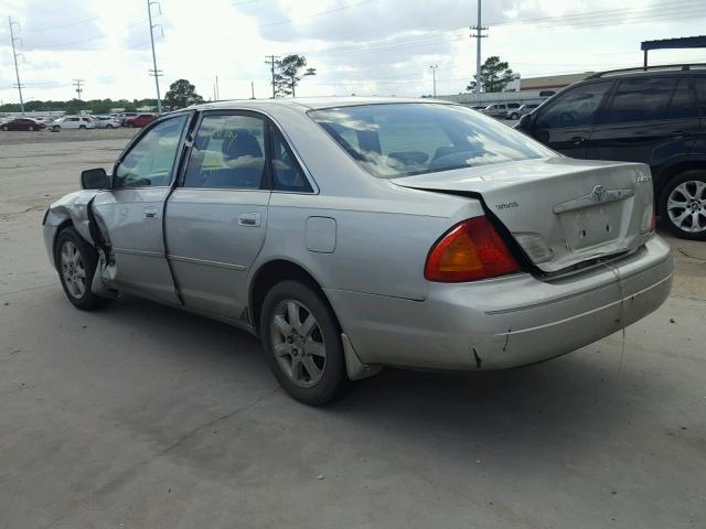 4T1BF28BX2U226692 - 2002 TOYOTA AVALON XL SILVER photo 3