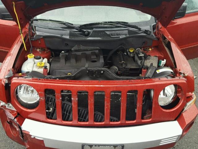 1J8FF48W17D311294 - 2007 JEEP PATRIOT LI RED photo 7