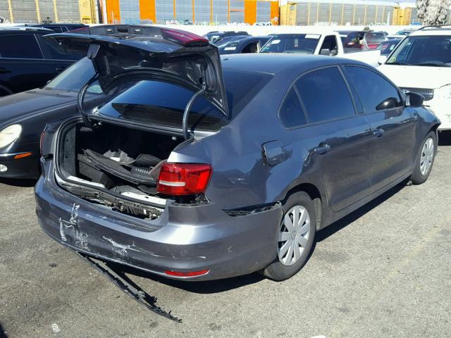 3VW2K7AJ5FM405728 - 2015 VOLKSWAGEN JETTA BASE Մոխրագույն լուսանկար 4