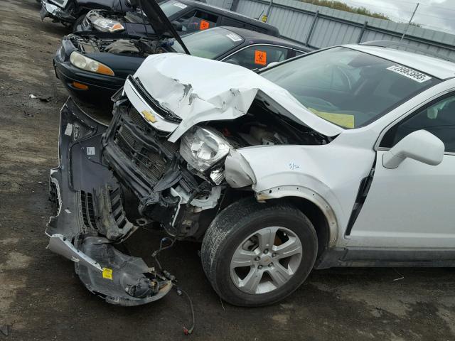 3GNAL2EK3ES609561 - 2014 CHEVROLET CAPTIVA LS WHITE photo 9