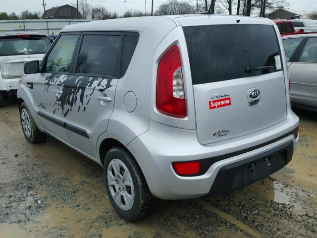 KNDJT2A57D7767374 - 2013 KIA SOUL SILVER photo 3