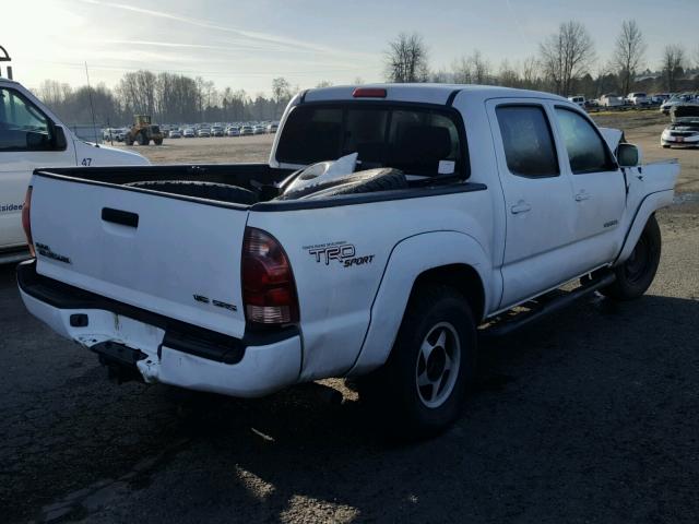 5TELU42NX7Z398765 - 2007 TOYOTA TACOMA DOU WHITE photo 4