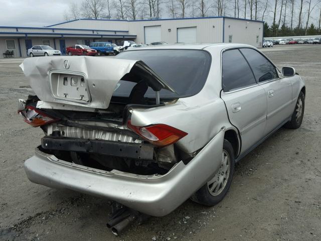 JH4UA2654VC005168 - 1997 ACURA 2.5TL SILVER photo 4