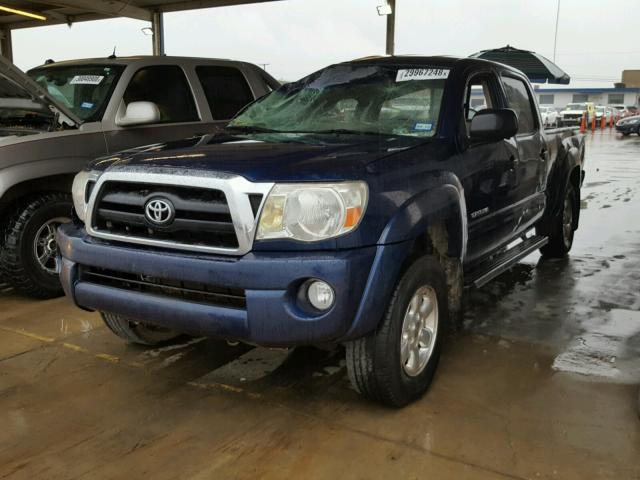 5TEKU72N15Z106432 - 2005 TOYOTA TACOMA DOU BLUE photo 2