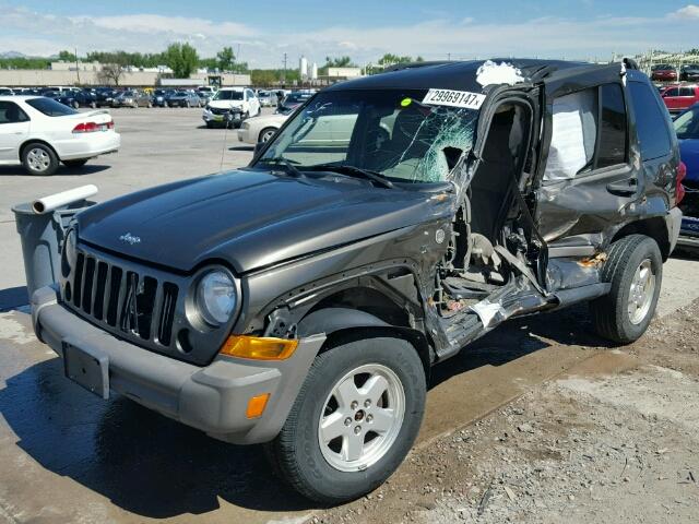 1J8GL48K66W209051 - 2006 JEEP LIBERTY SP GRAY photo 2