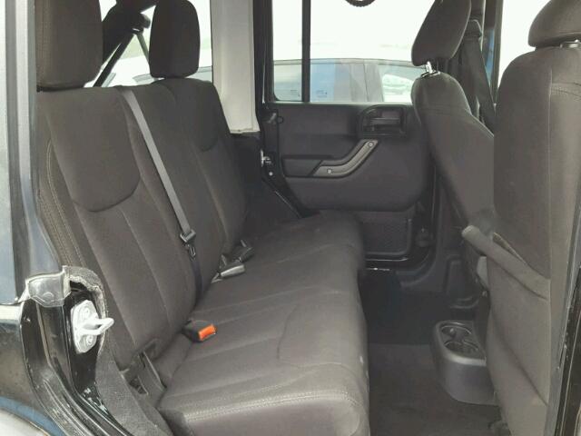 1C4BJWDG4FL504056 - 2015 JEEP WRANGLER U BLACK photo 6