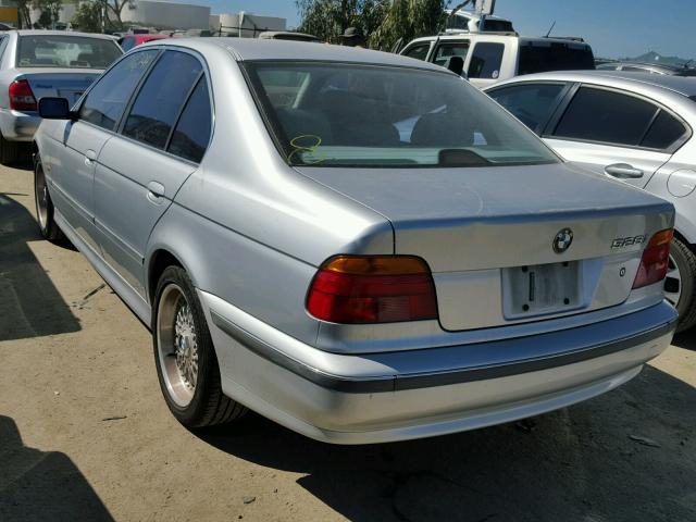WBADM6332XBY23295 - 1999 BMW 528 I AUTO SILVER photo 3