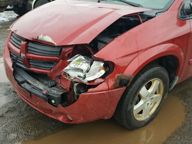 2D4GP44L67R181579 - 2007 DODGE GRAND CARA RED photo 9