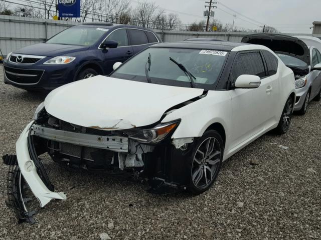 JTKJF5C76GJ015317 - 2016 TOYOTA SCION TC 白色 照片 2