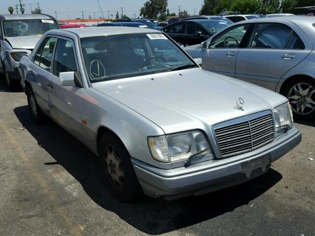 WDBEA34E6RC101743 - 1994 MERCEDES-BENZ E 420 SILVER photo 1