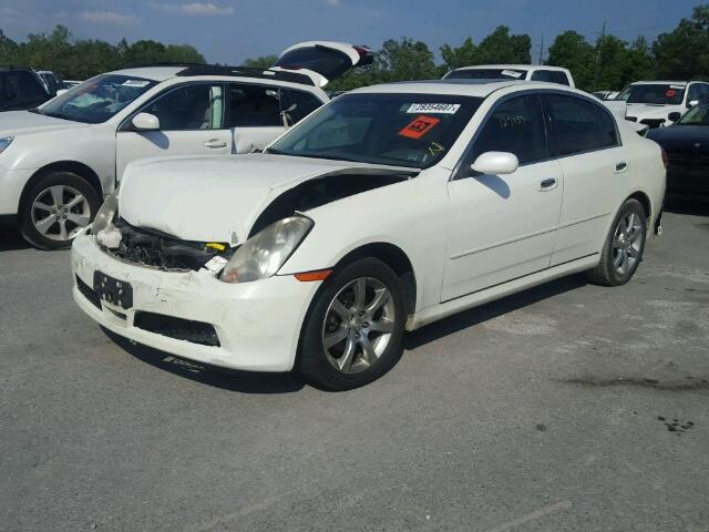 JNKCV51F95M305039 - 2005 INFINITI G35 WHITE photo 2