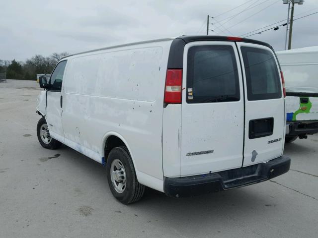 1GCGG25V941141532 - 2004 CHEVROLET EXPRESS G2 WHITE photo 3